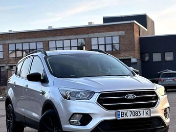 Авто Ford Escape 2017 № 8282279