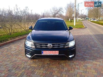 Авто Volkswagen Tiguan 2018 № 8282296