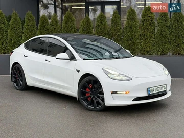 Авто Tesla Model 3 2021 № 8282389