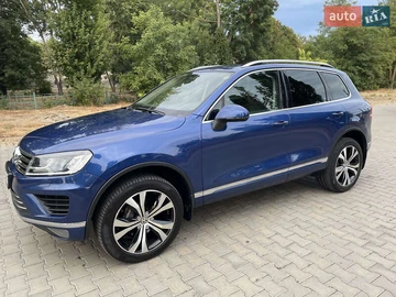 Авто Volkswagen Touareg 2014 № 8282703