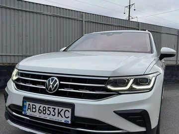 Авто Volkswagen Tiguan 2021 № 8282797