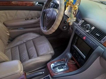 Авто Audi A6 2000 № 8282822