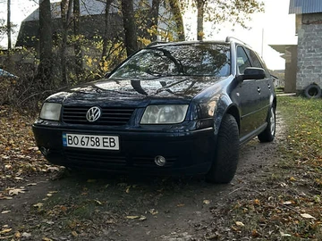 Авто Volkswagen Bora 1999 № 8282828