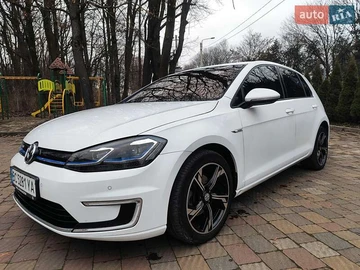 Авто Volkswagen E-Golf 2017 № 8283078