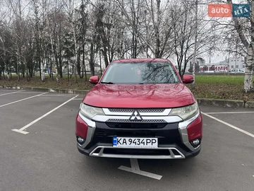 Авто Mitsubishi Outlander 2019 № 8283116