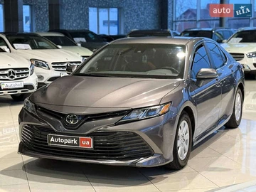 Авто Toyota Camry 2018 № 8283131