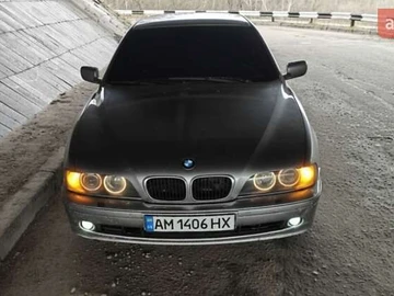 Авто BMW 5 Series 2001 № 8283174