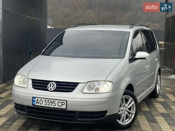 Авто Volkswagen Touran 2003 № 8283193