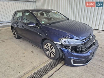 Авто Volkswagen E-Golf 2018 № 8283443