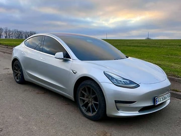 Авто Tesla Model 3 2018 № 8284046