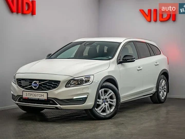 Авто Volvo V60 Cross Country 2017 № 8284134