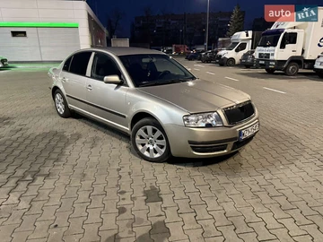Авто Skoda Superb 2005 № 8284406