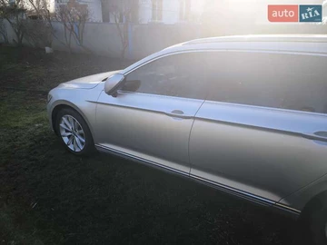 Авто Volkswagen Passat 2015 № 8285088