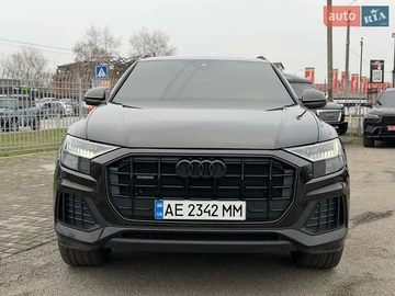Авто Audi Q8 2023 № 8285219