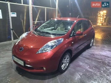Авто Nissan Leaf 2011 № 8285232