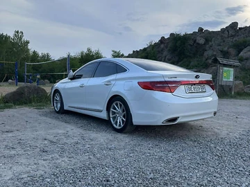 Авто Hyundai Azera 2013 № 8285474