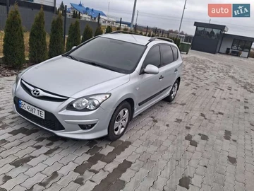 Авто Hyundai I30 2010 № 8285701