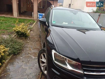 Авто Volkswagen Tiguan 2019 № 8286197