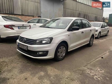 Авто Volkswagen Polo 2016 № 8286485