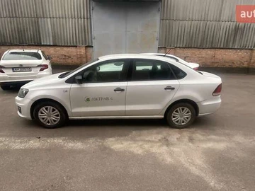 Авто Volkswagen Polo 2017 № 8286489