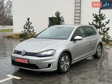 Авто Volkswagen E-Golf 2015 № 8286496