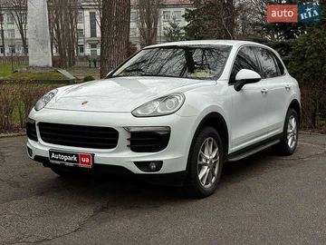 Авто Porsche Cayenne 2015 № 8286963