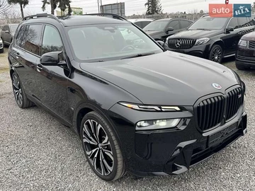 Авто BMW X7 2023 № 8287071