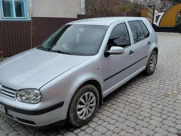 Авто Volkswagen Golf 2002 № 8287117