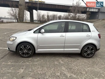 Авто Volkswagen Golf Plus 2006 № 8287282