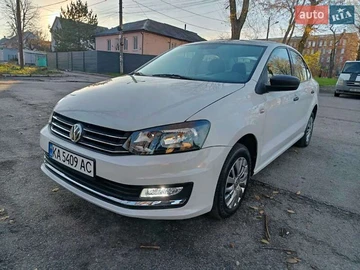 Авто Volkswagen Polo 2019 № 8287343