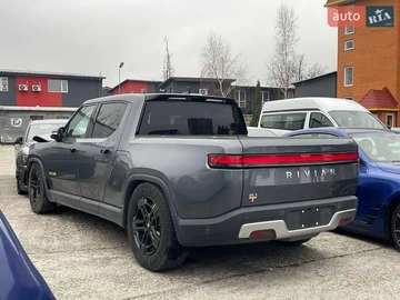 Авто Rivian R1T 2023 № 8287760