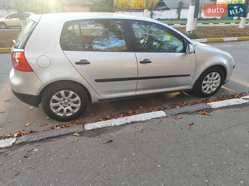 Авто Volkswagen Golf 2004 № 8288071