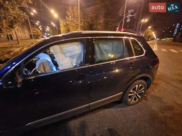 Авто Volkswagen Tiguan 2019 № 8288163
