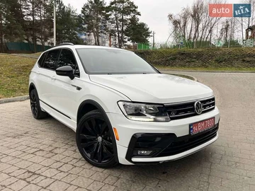 Авто Volkswagen Tiguan 2021 № 8288376