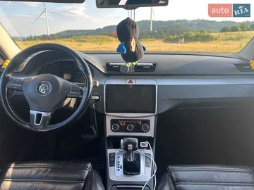 Авто Volkswagen Passat 2010 № 8288937
