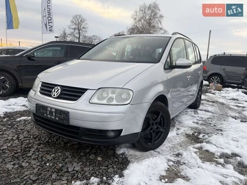 Авто Volkswagen Touran 2010 № 8288973