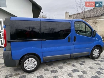 Авто Renault Trafic 2010 № 8289129
