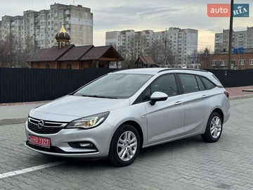 Авто Opel Astra 2018 № 8289213