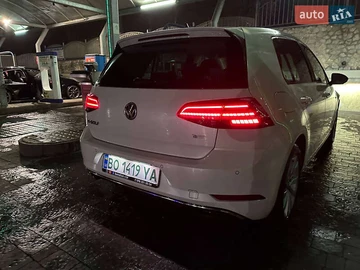 Авто Volkswagen E-Golf 2018 № 8289227