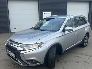 Авто Mitsubishi Outlander 2019 № 8289302