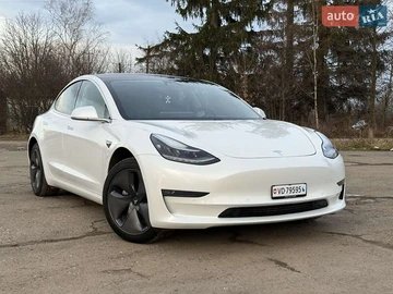 Авто Tesla Model 3 2019 № 8289303