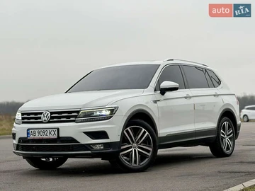 Авто Volkswagen Tiguan 2018 № 8289393
