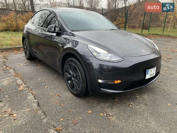 Авто Tesla Model Y 2024 № 8289396