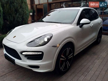 Авто Porsche Cayenne 2014 № 8289398