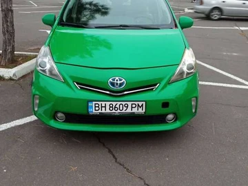 Авто Toyota Prius V 2011 № 8289686