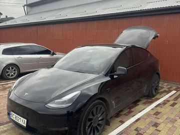 Авто Tesla Model Y 2021 № 8289760