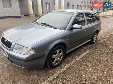 Авто Skoda Octavia 2002 № 8289856