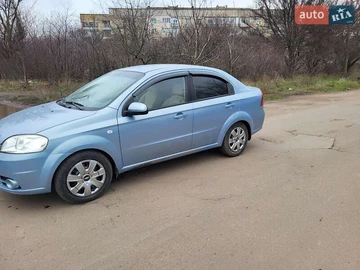 Авто Chevrolet Aveo 2008 № 8290124