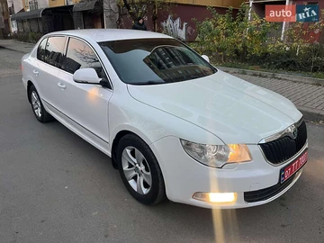 Авто Skoda Superb 2009 № 8290220
