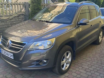 Авто Volkswagen Tiguan 2011 № 8290239